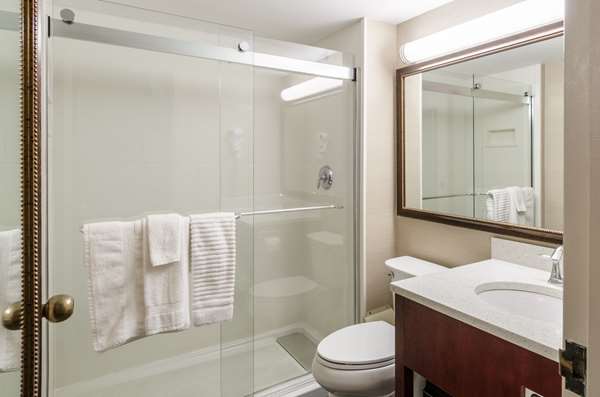  - Comfort Inn & Suites West Springfield