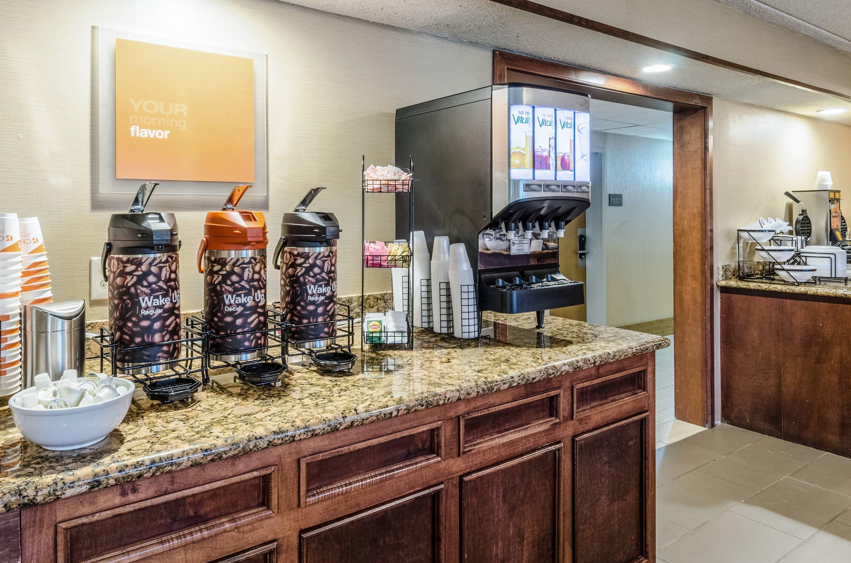 Free breakfast | Comfort Inn & Suites
