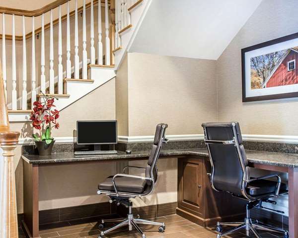 Conference Area - Comfort Inn & Suites Colonial Sturbridge - I-84, Exit 6