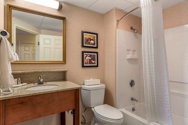  - Comfort Inn Foxborough - I-95, Exit 13A