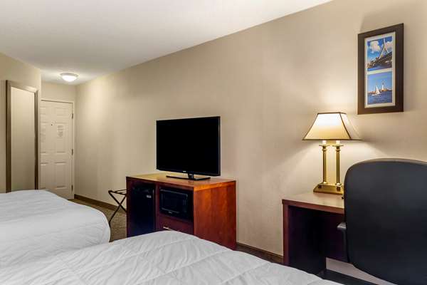  - Comfort Inn Foxborough - I-95, Exit 13A