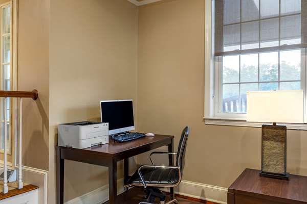 Conference Area - Comfort Inn Foxborough - I-95, Exit 13A