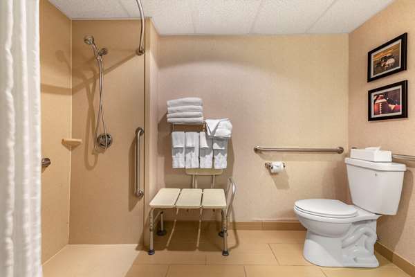  - Comfort Inn Foxborough - I-95, Exit 13A