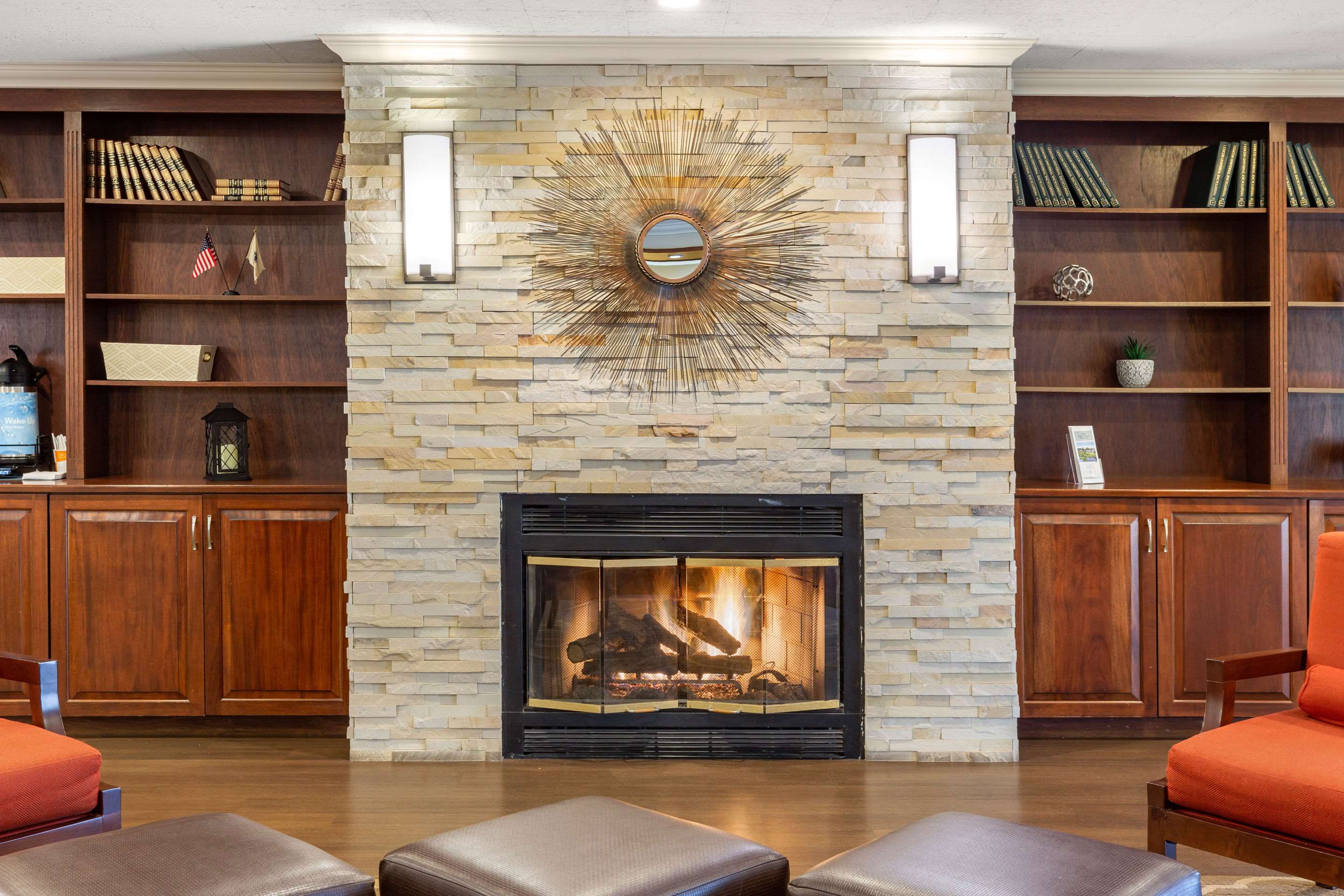 Hotel lobby | Comfort Inn Auburn - Worcester
