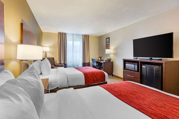  - Comfort Inn Auburn - I-290, Exit 13