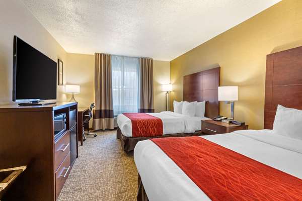  - Comfort Inn Auburn - I-290, Exit 13