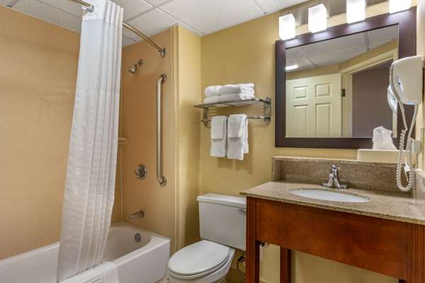 - Comfort Inn Rockland