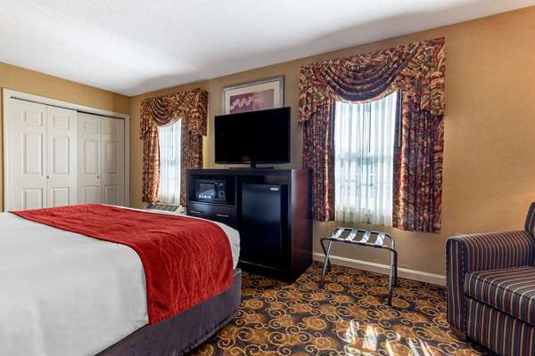 Suite - Comfort Inn Rockland