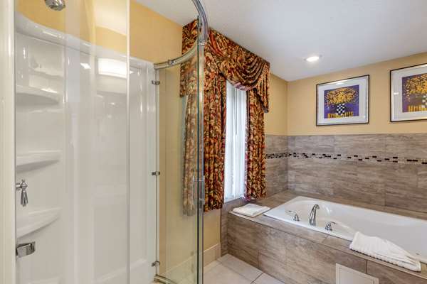 Suite - Comfort Inn Rockland