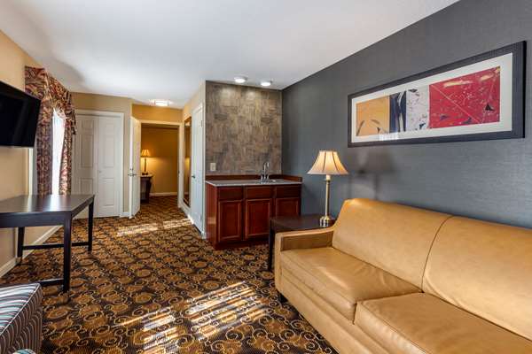 Suite - Comfort Inn Rockland