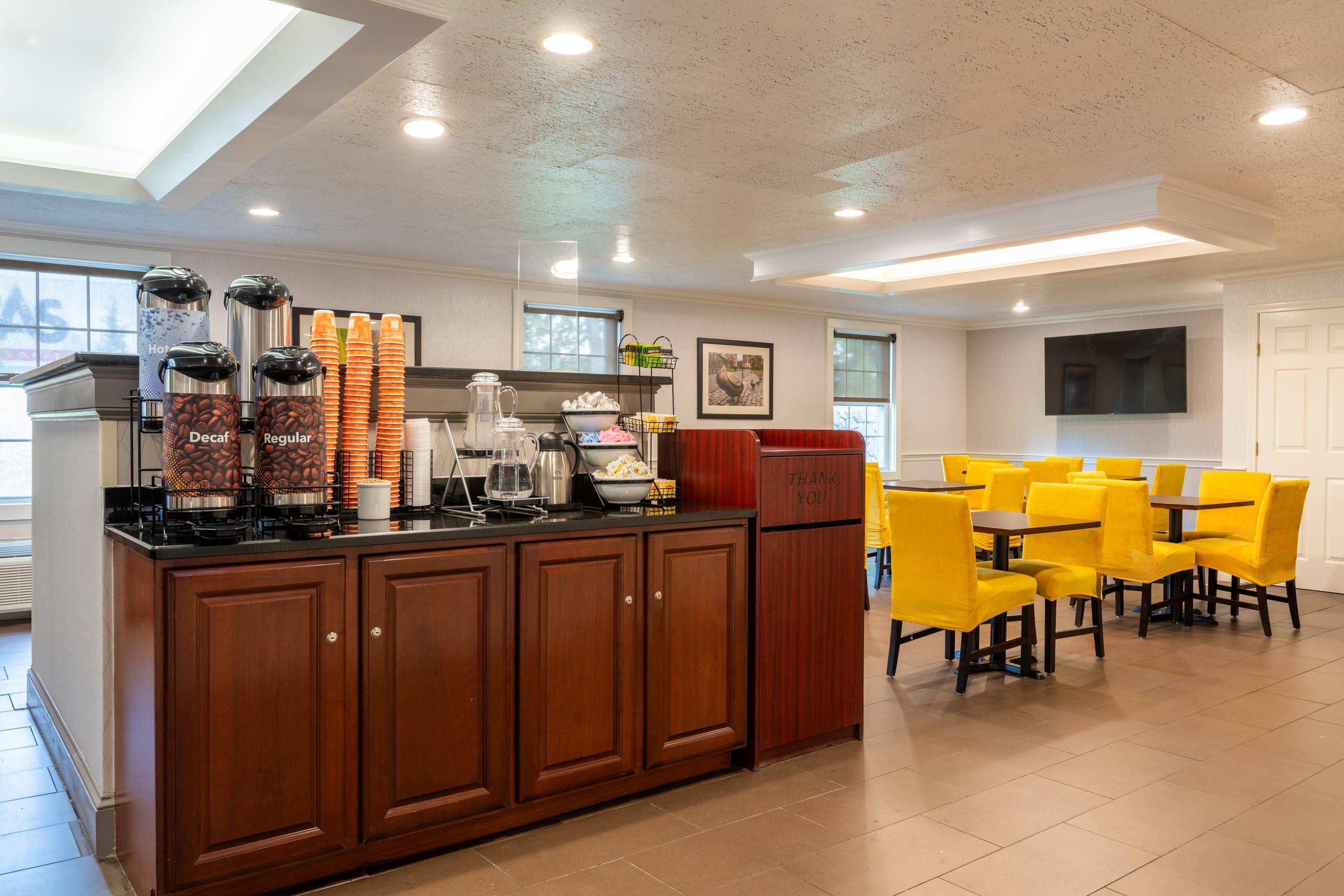 Breakfast area