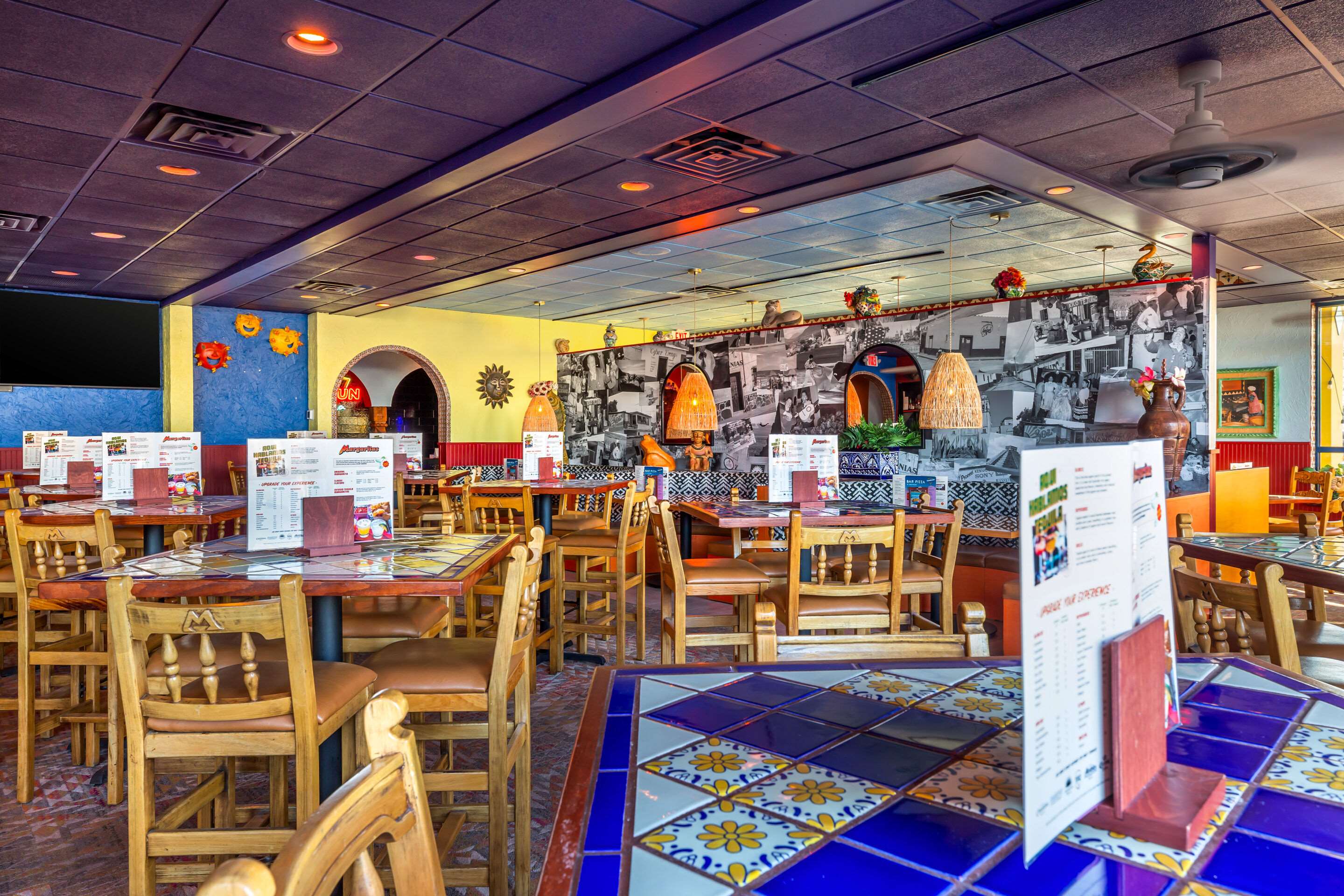 On-site restaurant | Comfort Inn & Suites Logan International Airport