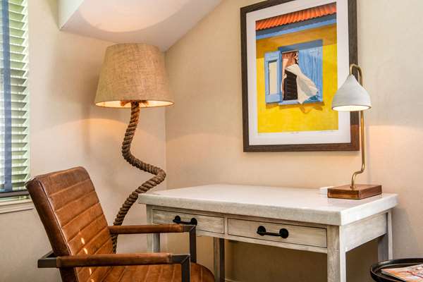  - Edgar Hotel Martha's Vineyard Edgartown