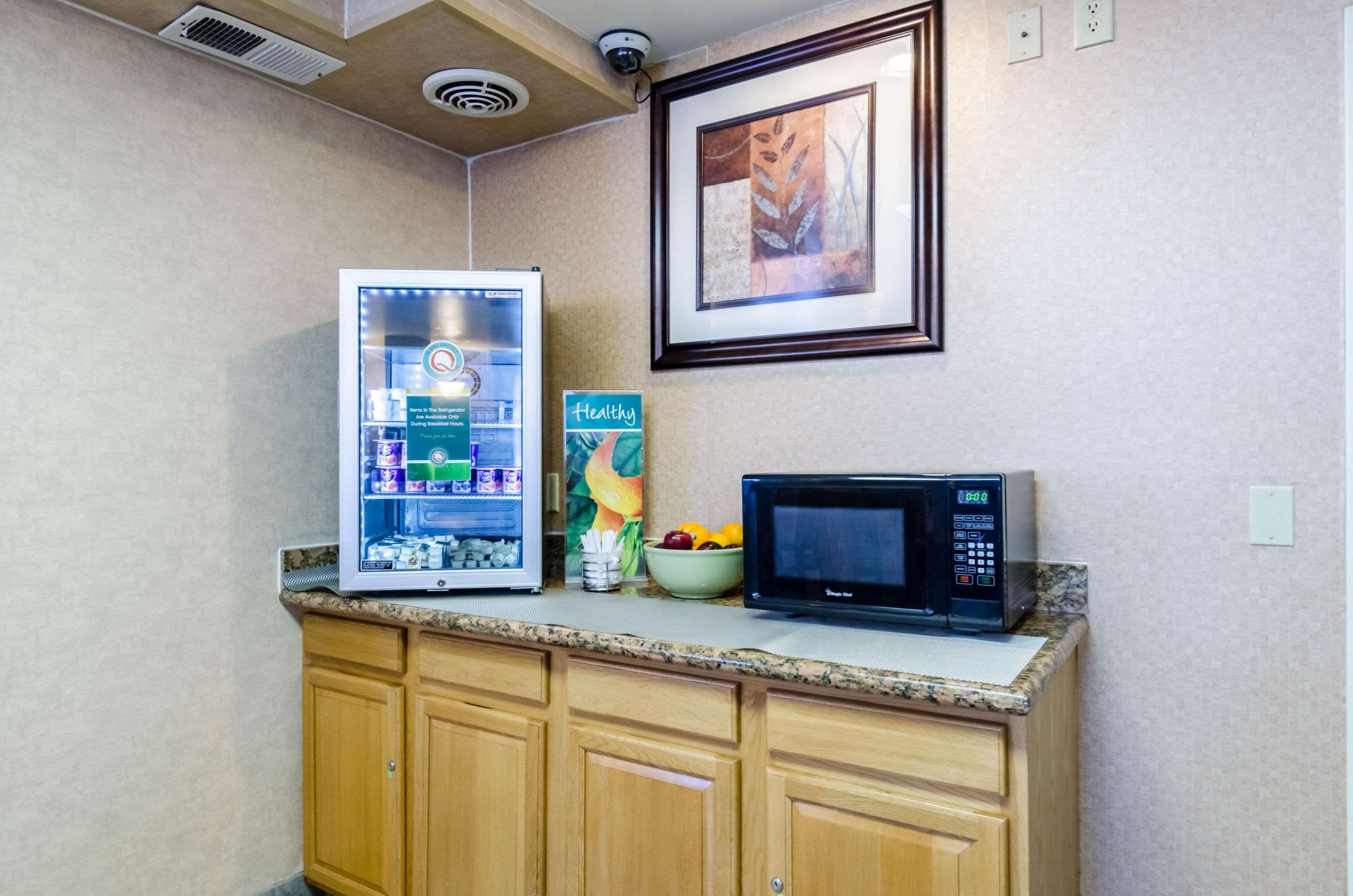 Breakfast counter