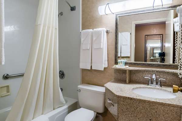  - Quality Inn Chicopee