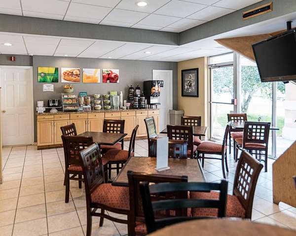 Amenities - Quality Inn Westfield