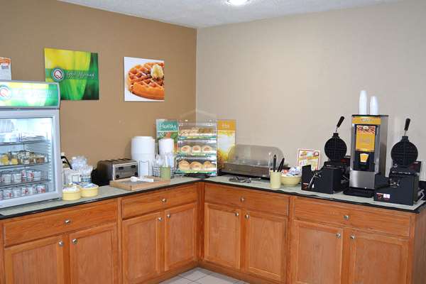 Amenities - Quality Inn Raynham