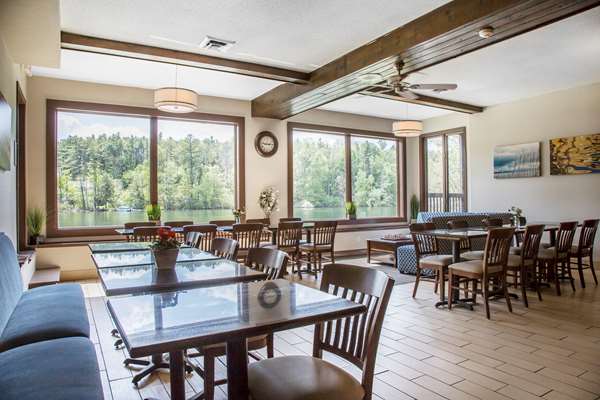 Amenities - Black Swan Inn Lee