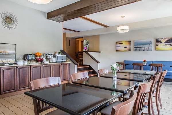 Amenities - Black Swan Inn Lee