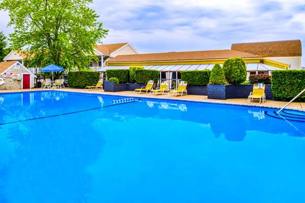 Pool - Rodeway Inn Orleans