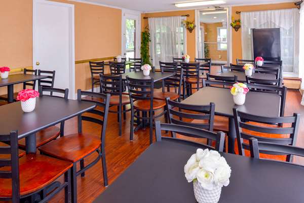 Amenities - Rodeway Inn Orleans