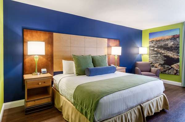  - Clarion Inn Seekonk - I-195, Exit 1