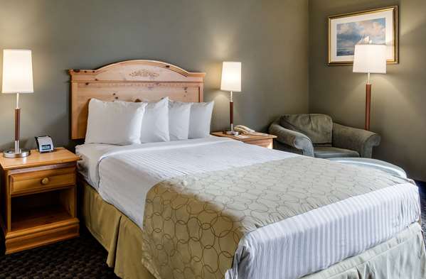  - Clarion Inn Seekonk - I-195, Exit 1