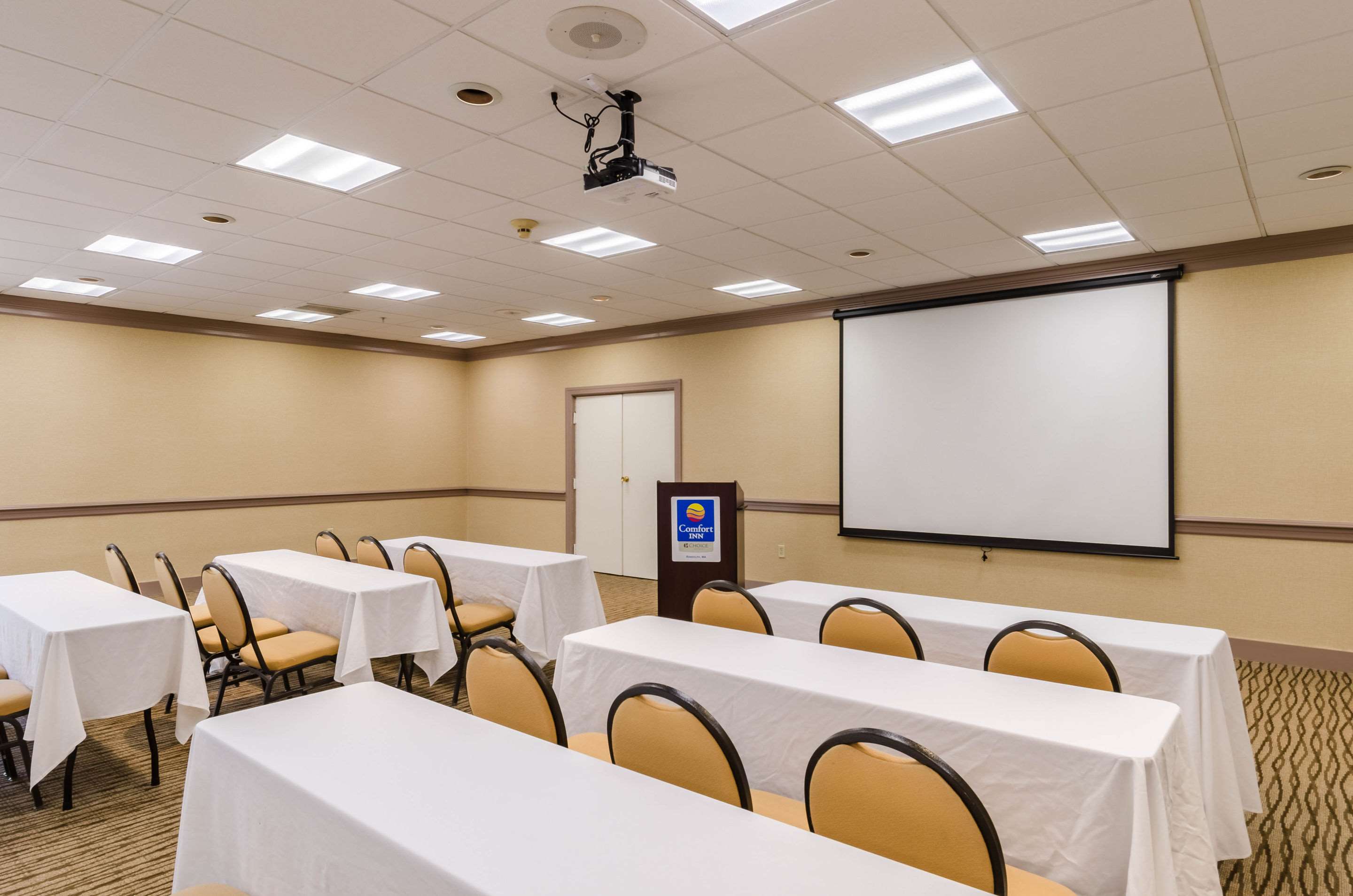 Event space | Comfort Inn Randolph - Boston