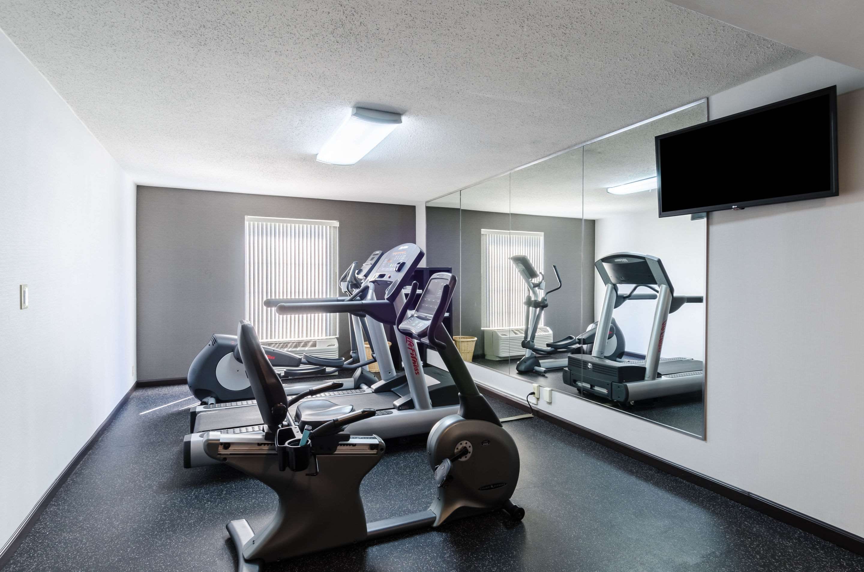 Fitness center | Comfort Inn Randolph - Boston