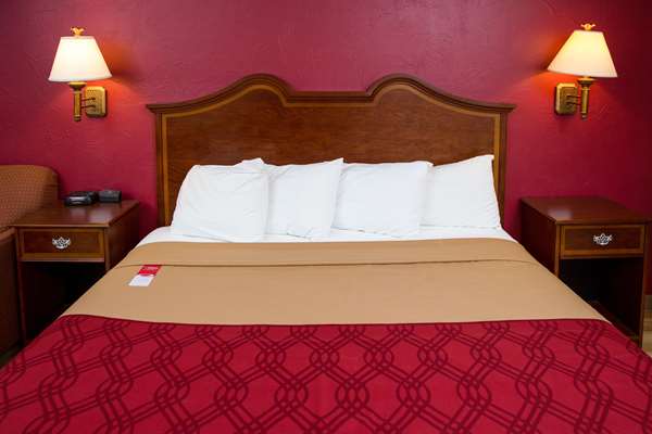  - Econo Lodge Sturbridge