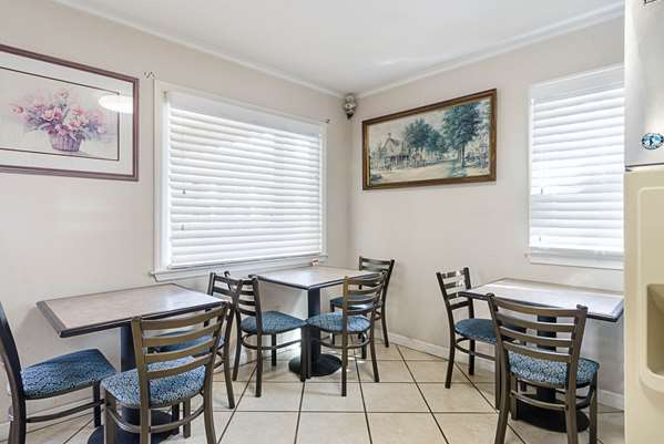 Amenities - Econo Lodge Sturbridge