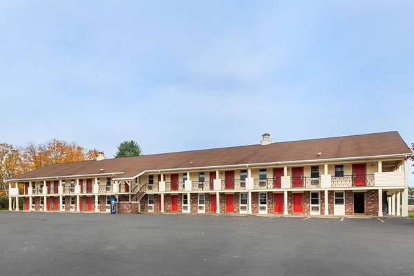 Exterior view - Econo Lodge Sturbridge