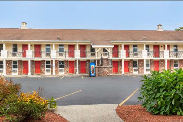 Exterior view - Econo Lodge Sturbridge