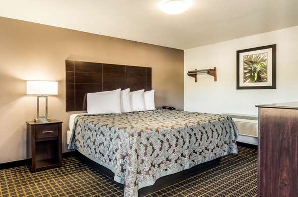  - Rodeway Inn Middleboro