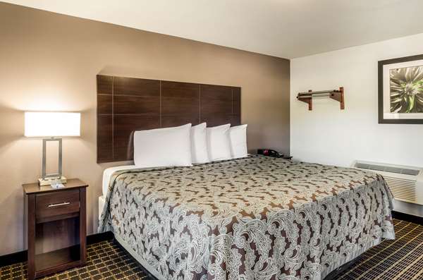  - Rodeway Inn Middleboro