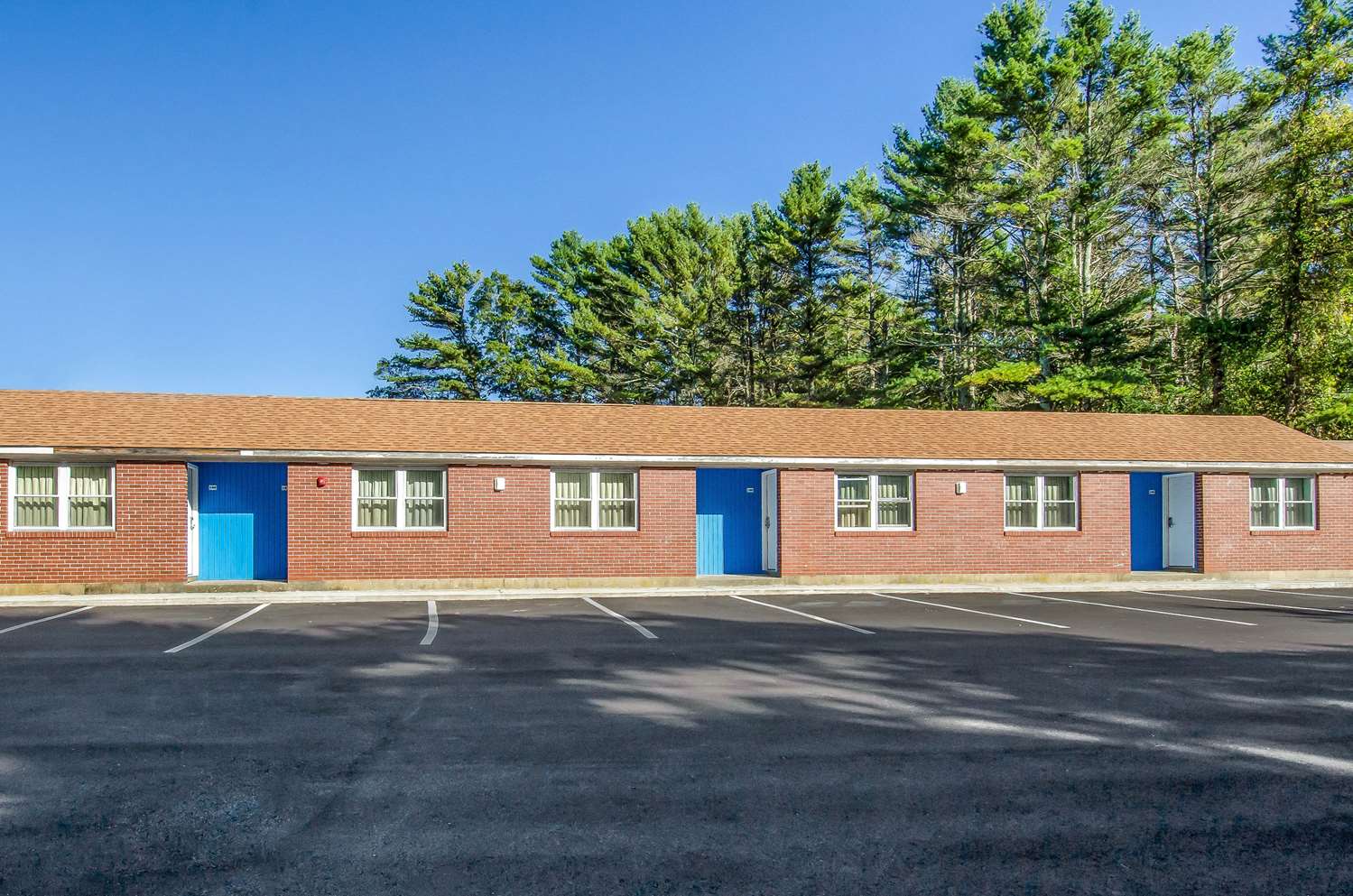 Rodeway Inn Middleboro, MA See Discounts