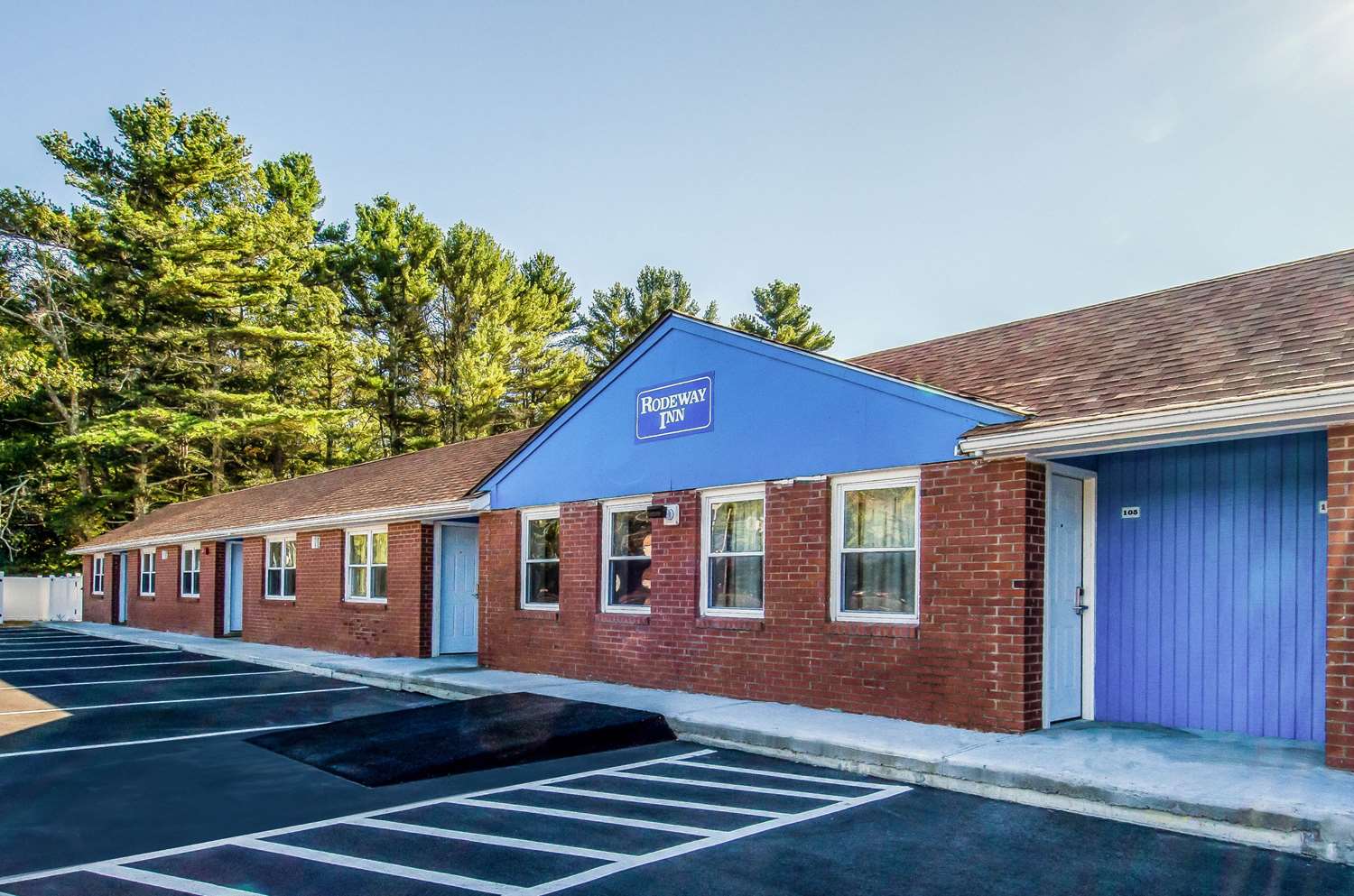 Rodeway Inn Middleboro, MA See Discounts