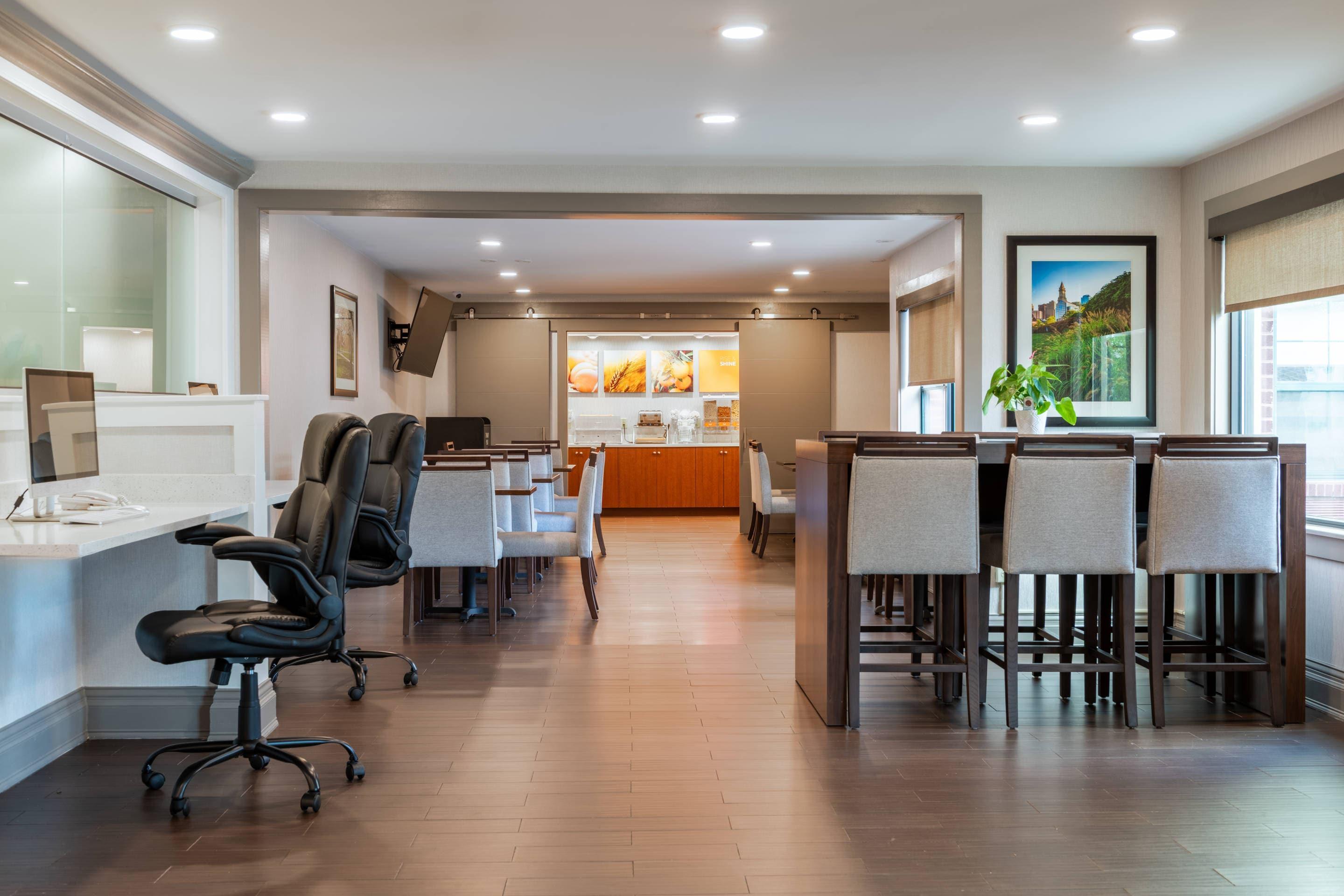 Breakfast area | Comfort Inn Danvers - Boston North Shore