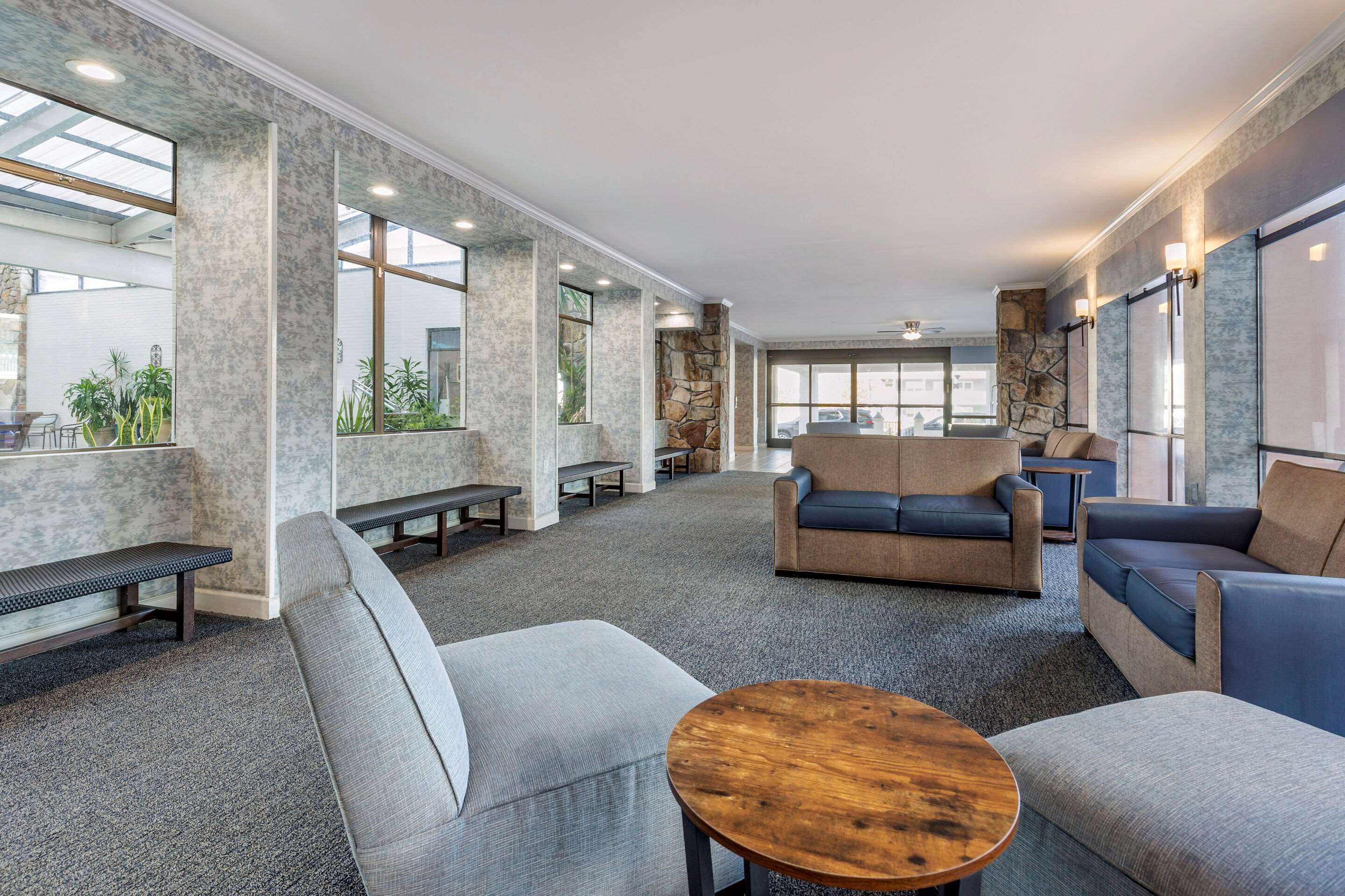 Lobby with sitting area