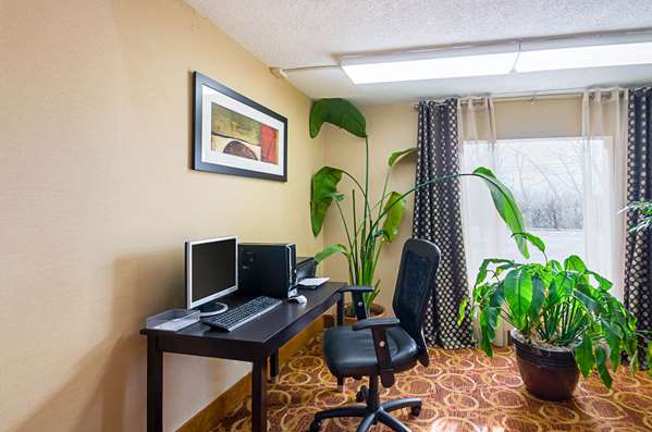 Conference Area - Quality Inn & Suites Hagerstown