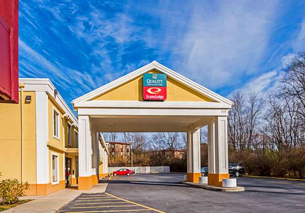 Exterior view - Quality Inn & Suites Hagerstown