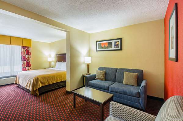 Suite - Quality Inn & Suites Hagerstown