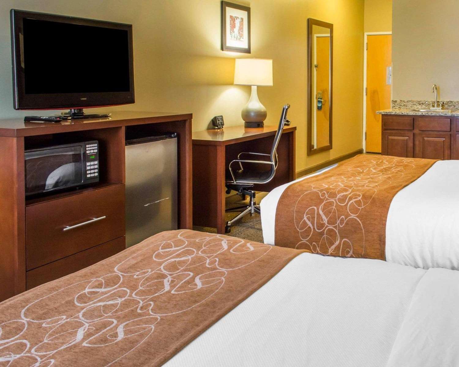 Comfort Suites Waldorf Md See Discounts