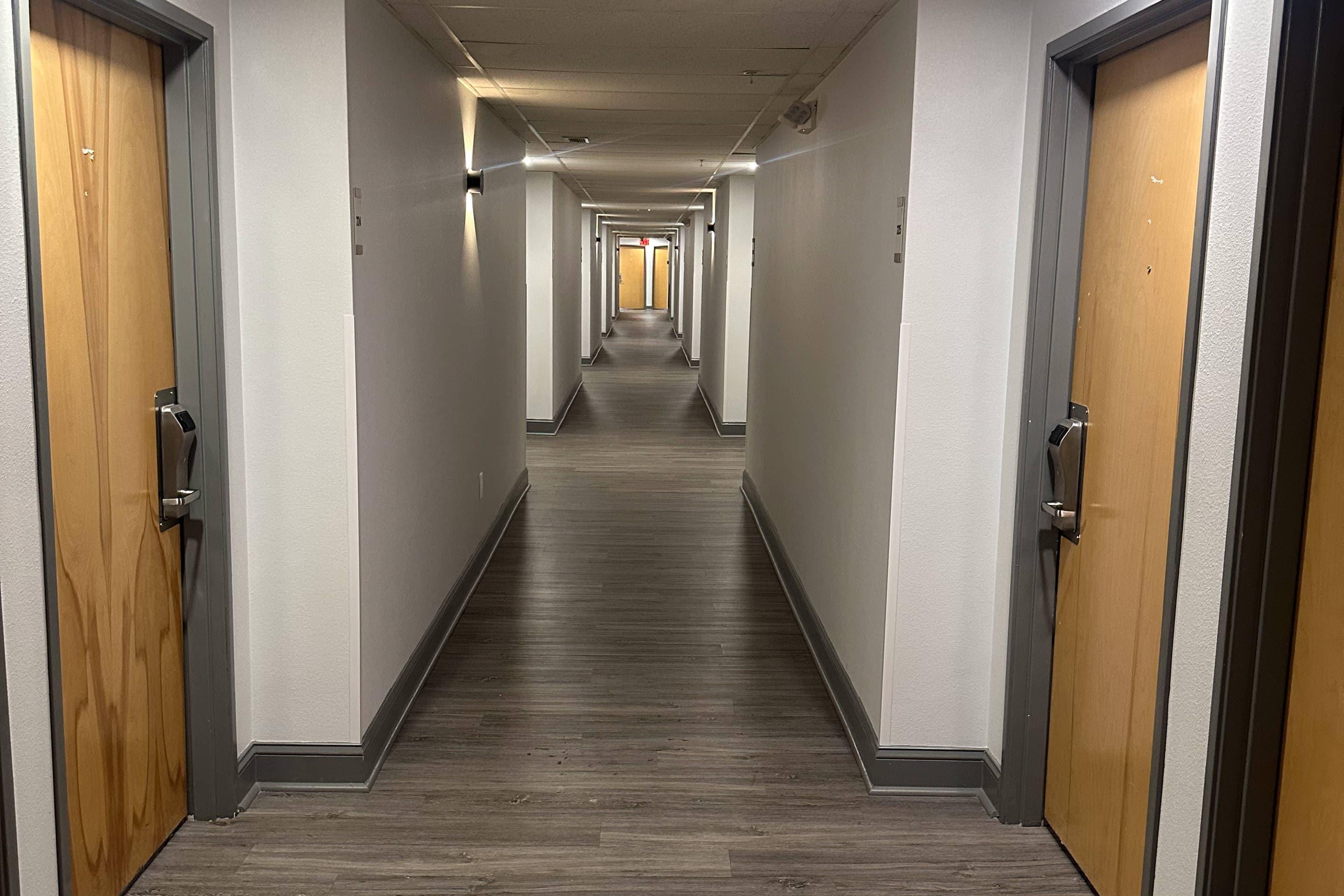 Interior Corridor | Comfort Suites Waldorf