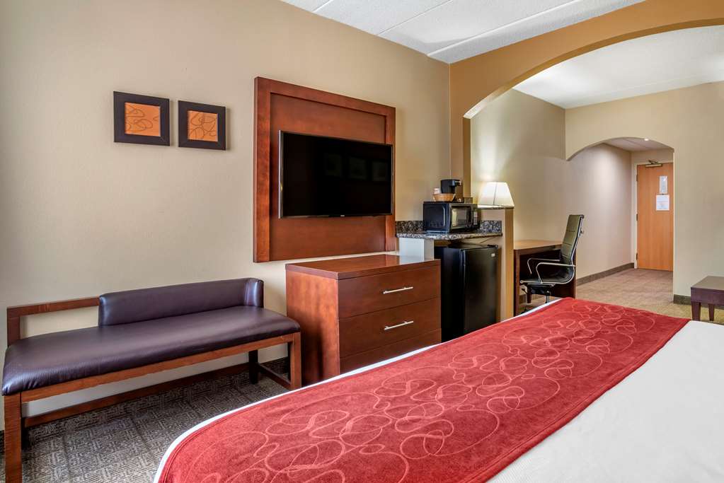 COMFORT SUITES HAGERSTOWN SOUTHEAST-guestroom-Guest Room,Suite,On-Site.jpg