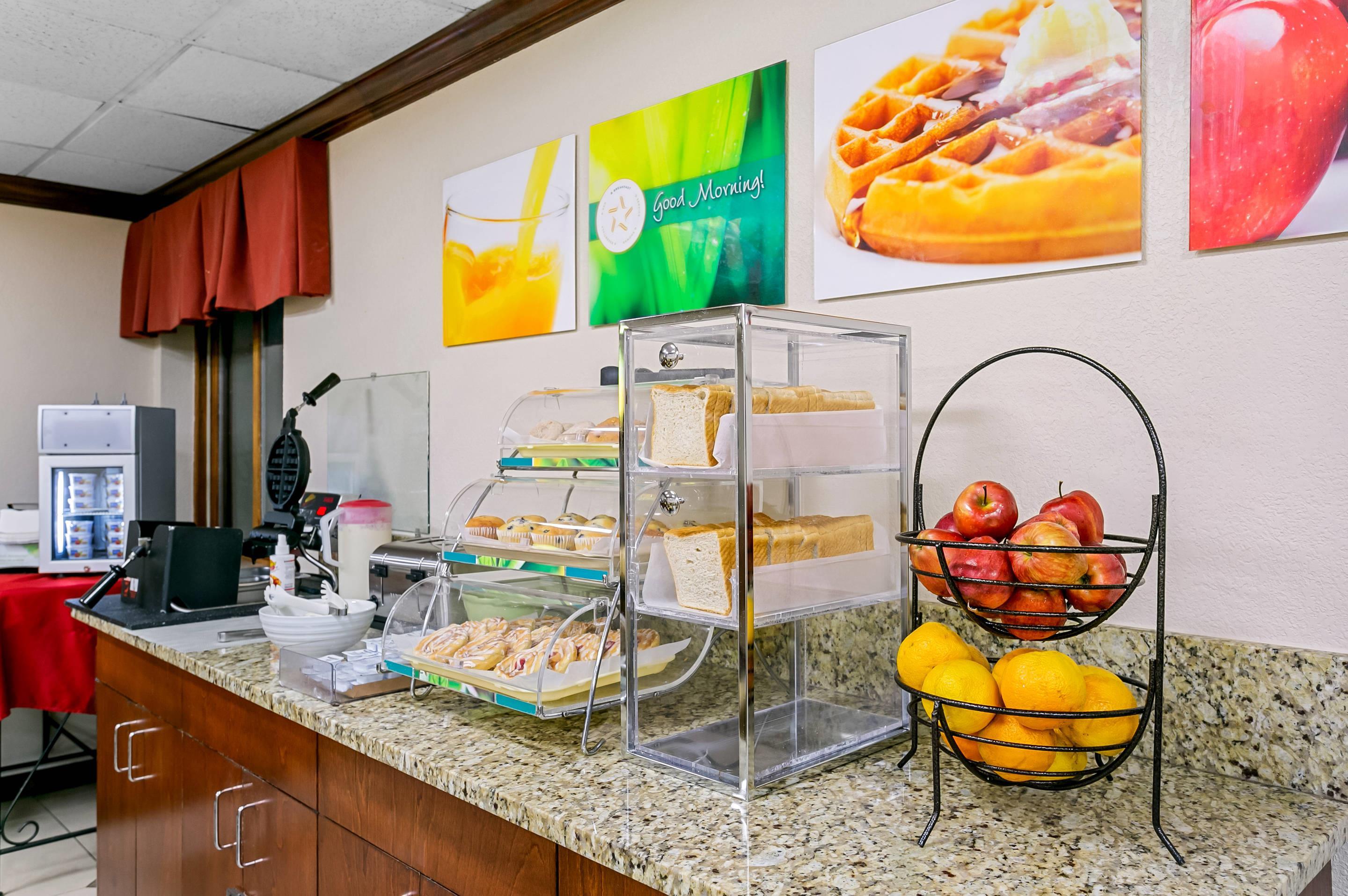 Breakfast area | Quality Inn Near Ft. Meade