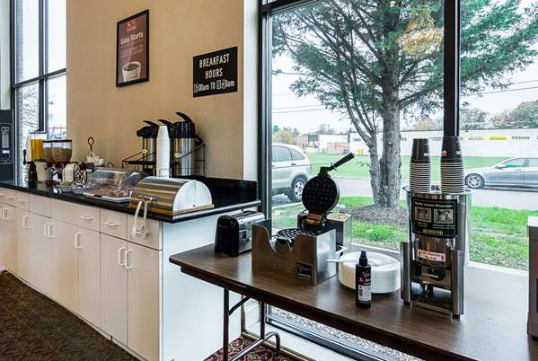 Amenities - Econo Lodge Clinton