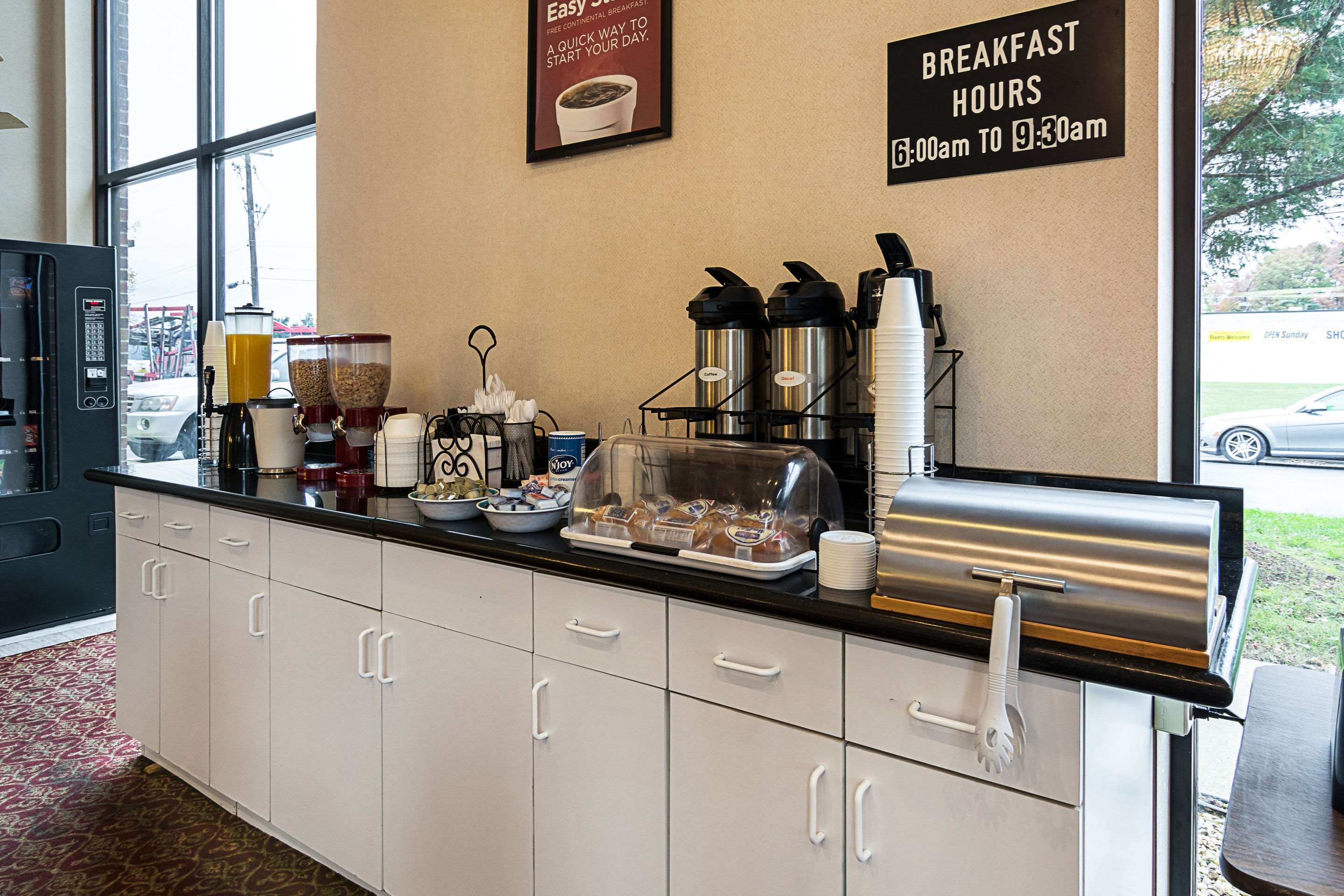 Breakfast counter