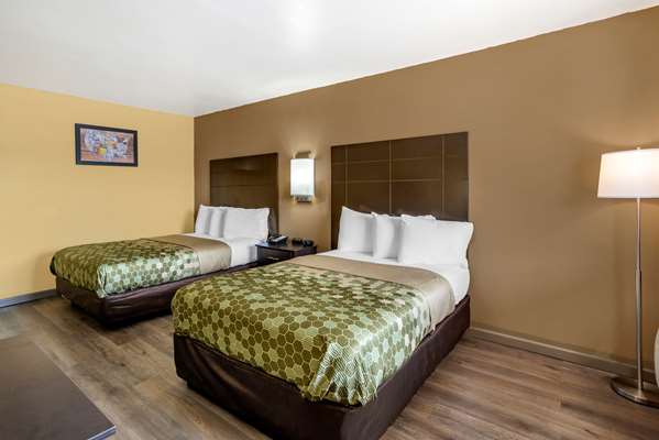 - Econo Lodge Intown Easton