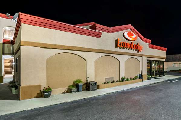Exterior view - Econo Lodge Intown Easton